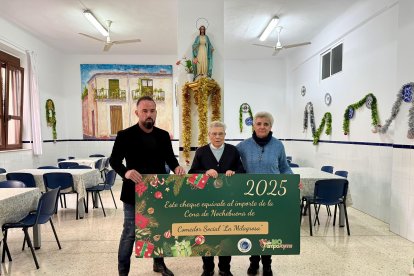 Francisco Montoya con Sor Concha y Sor Antonia.