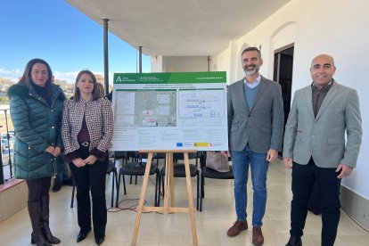 Autoridades durante la presentación del proyecto para la potabilizadora (ETAP) de Albox