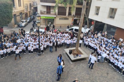 El colegio Nuestra Señora del Milagro celebra el Día de la Paz.