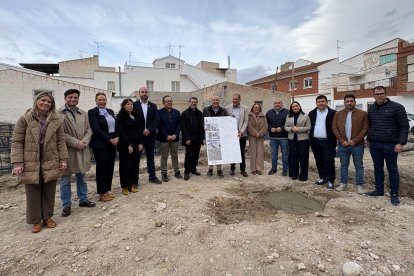 Huércal-Overa pone la primera piedra de la futura Casa Museo del Paso Morado.