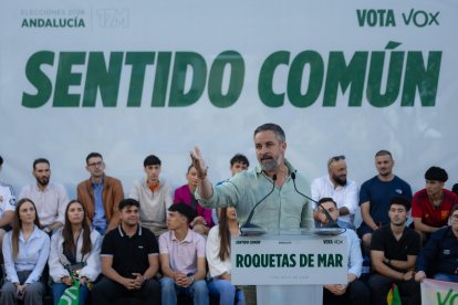 Santiago Abascal en el mitin de Roquetas de Mar.