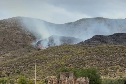 Imagen del incendio en Uleila del Campo.
