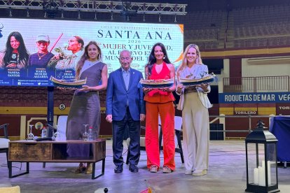 Puerta grande para Olga Casado, Marta Murube y Vanesa Santos en el encuentro sobre mujer y juventud en la tauromaquia.