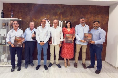 Autoridades durante el acto por el primer aniversario del CICA de Antas.