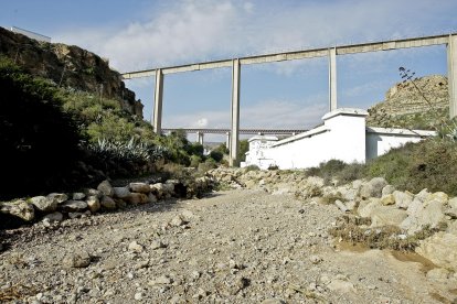Viaducto del Barranco de El Caballar.