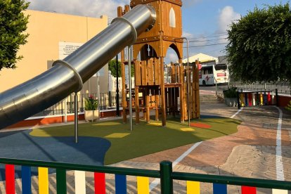 Inauguración parque infantil 'El Castillo' de Guazamara