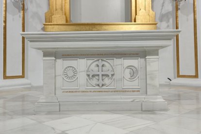 Imagen del nuevo altar del Santuario del Saliente, que abrirá de nuevo el próximo 6 de septiembre.