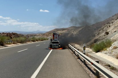 Actuación de Bomberos del Levante en la autovía del Almanzora.
