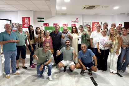 Primarias Rafael Torres celebra el resultado.