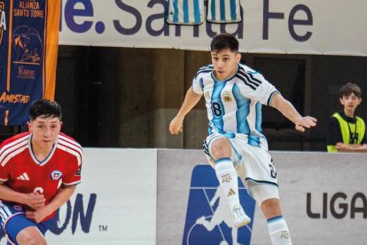 Nico Rosa jugando con Argentina.