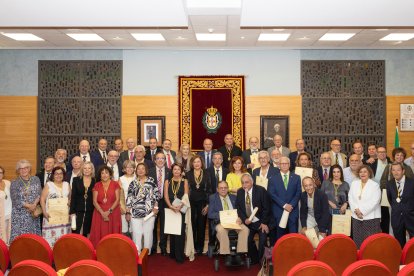 El Colegio de Médicos de Almería celebra el Acto Homenaje a 46 nuevos Colegiados Honoríficos.