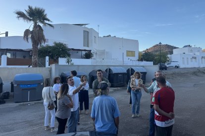 Encuentro vecinal en el Pozo de los Frailes con el alcalde de Níjar