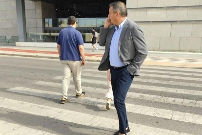 El alcalde de Tíjola, José Juan Martínez, tras una visita a los juzgados relacionada con el caso Mascarillas.