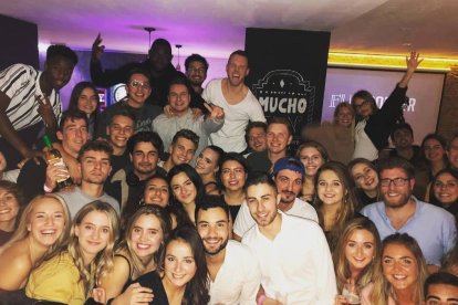 Imagen de 2019 cuando el local albergaba el bar 'Fun Corner'.