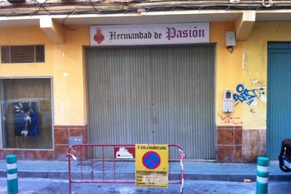 La señal deja claro el error de fecha por el celo para evitar el estacionamiento