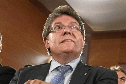 Rogelio Mena, protagonista en la revista Interviú.