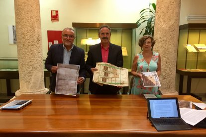 Presentación  del ‘Documento del mes’ ayer en el Archivo Histórico Provincial.