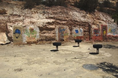 Siniestra imagen del calendario de La Voz de 2020 que ilustró el creador almeriense.