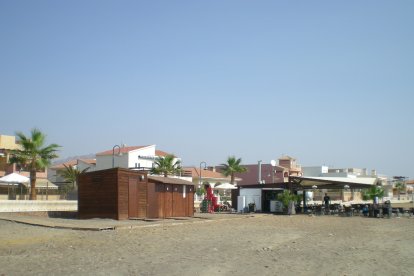 La medida beneficiaría a los chiringuitos, como este del Pozo del Esparto.