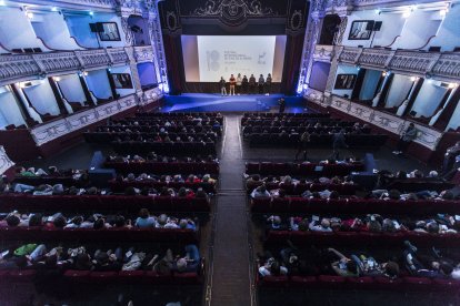 Proyección de Fical en el Teatro Cervantes en una imagen de archivo.