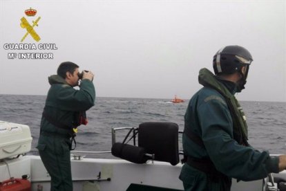 Guardia Civil vigila la costa