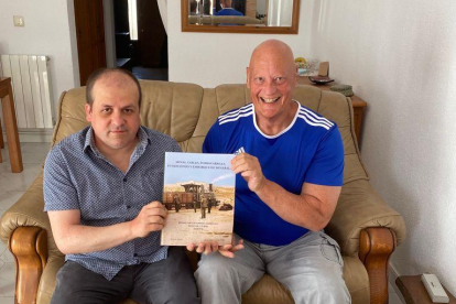 El libro les ha costado 20 años de trabajo y sacrificio a Andy Devey y a Juan Antonio Soler Jódar.