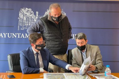 Alcalde y ediles de Obras Públicas y Hacienda de El Ejido.