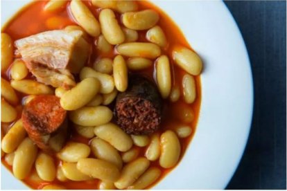 Fabada asturiana.