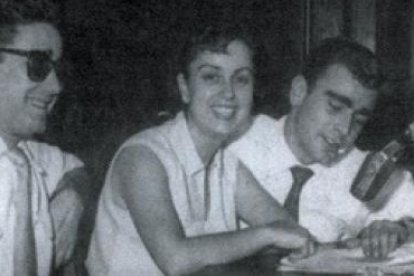 Inma Codina junto a Francisco y Álvaro Cruz.