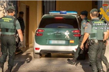 Agentes de la Guardia Civil.