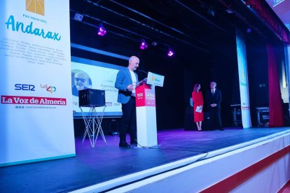 El galardonado, durante su discurso de agradecimiento.