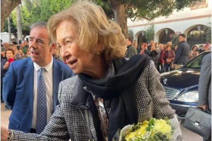 La Reina Doña Sofía, ayer en la Plaza Vieja.