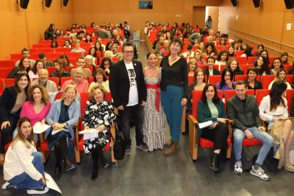 Clausura Facultad Valente con Raúl Quinto, Gloria Martínez e Isabel Giménez Caro.
