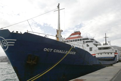 El OCT Challenger en el Puerto de Almería.