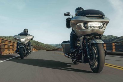 Ambos modelos touring equipan nuevos semicarenados Batwing con unas espectaculares ópticas full led