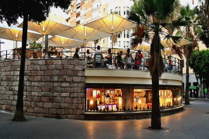 Terraza del nuevo restaurante italiano en la Rambla.