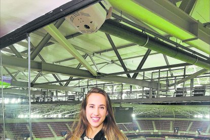 La periodista Alicia Arévalo, narradora del Mundial de fútbol femenino ganado por España. FOTO RTVE