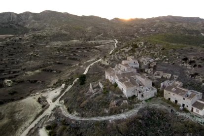 La barriada de Hueli, en el límite del Paraje Natural Karts en Yesos de Sorbas.