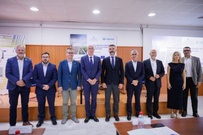 Los participantes en la Jornada sobre el Cambio Climático en la sede de Asempal.