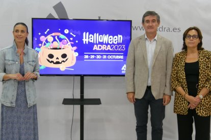 Presentación de las actividades de Halloween en Adra.
