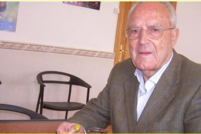 José Antonio Torres aspira de nuevo a ser alcalde y derrocar a su pariente.