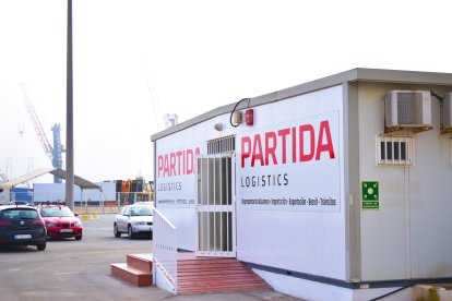 La nueva sede de Partida Logistics en su localización privilegiada en pleno corazón del Puerto de Almería