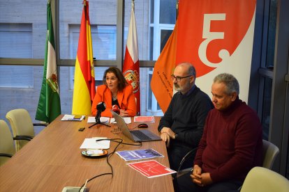 Ana Moreno, David Uclés y Carlos Cano.