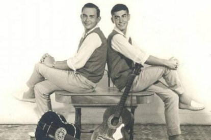 El Dúo Diamonds estaba integrado por Juan José Ruiz Plaza y José Pérez Cirera.