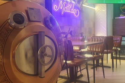 Tu local de referencia en Almería.