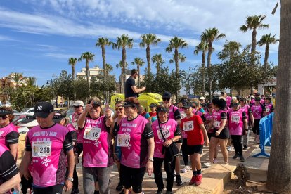 Los participantes arrancan la marcha.