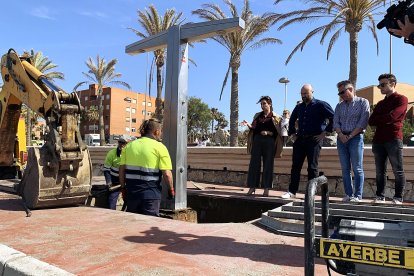Visita de la concejal del ramo a los trabajos en las duchas hace unas semanas