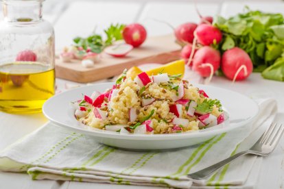 Ensalada de cuscús (imagen: depositphotos).