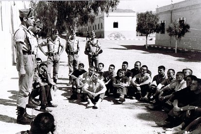 Reclutas en el Campamento Alvarez de Sotomayor que llegaban de toda España.