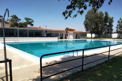 Una piscina en una imagen de archivo.